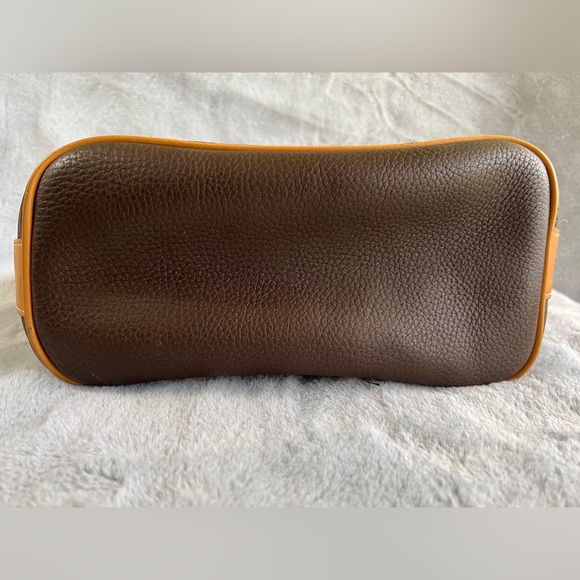 **SALE** 🤩🛍️ 2 (two) Dooney & Bourke drawstring bucket purses - Picture 10 of 15